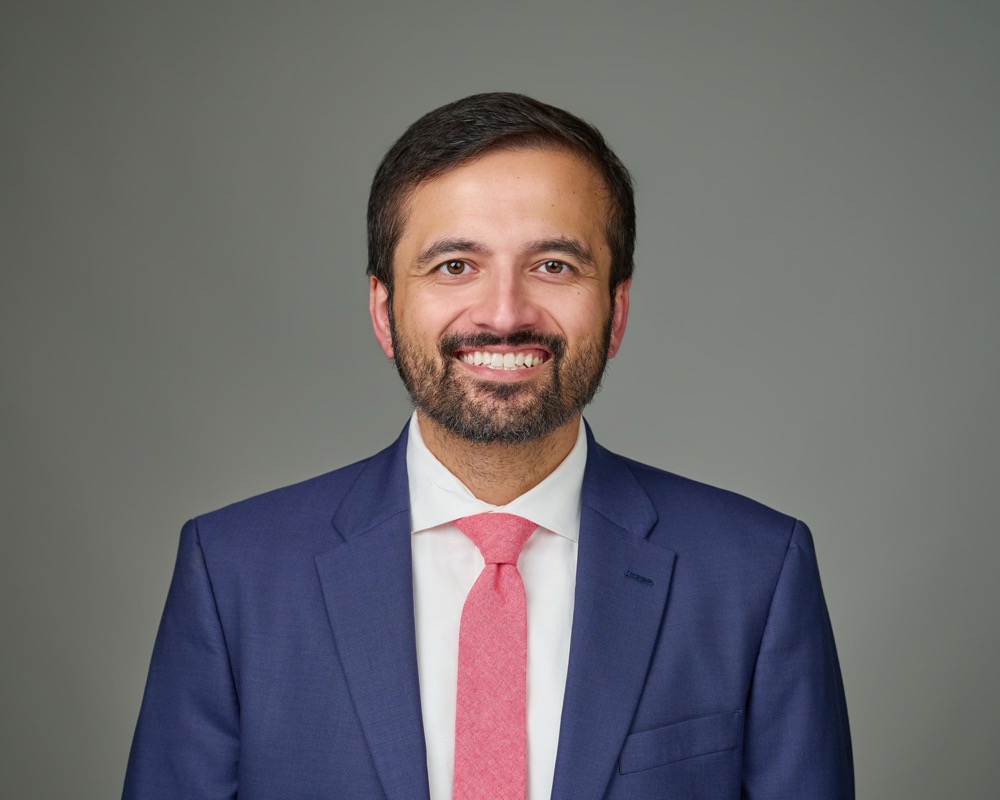 Dr. Farhan Abdullah, DO — founding physician of Apex Regenerative Institute